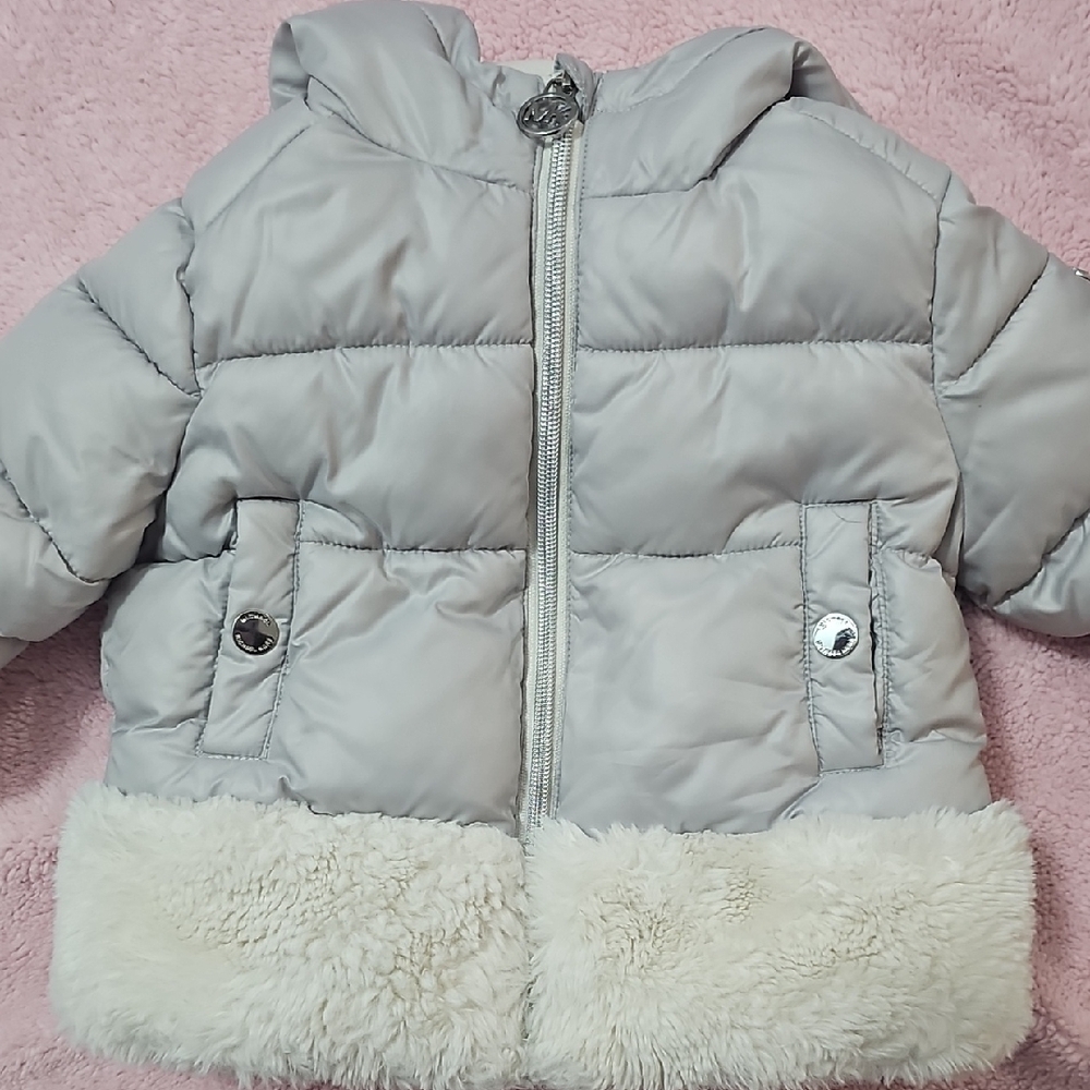 Michael Kors Gray Puffer Jacket with Cream Accents - Picture 6 of 11